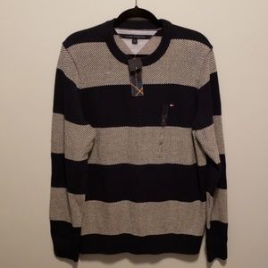 Tommy Hilfiger mens size lg sweater.